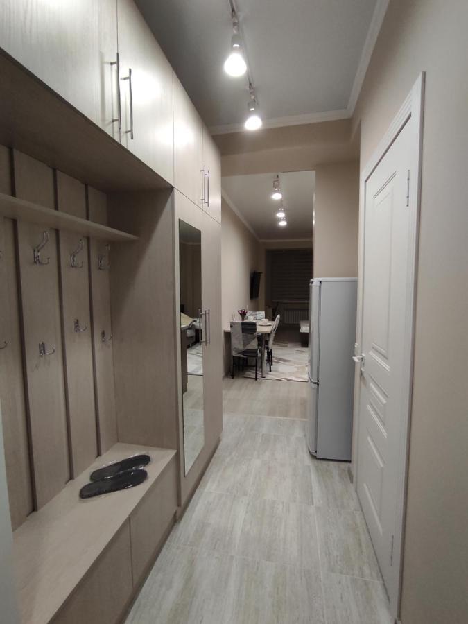 Уютная Квартира-Студия Жк Lotus Terrace Apartamento Almaty Exterior foto
